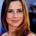 Linda Cardellini - Famous Actor