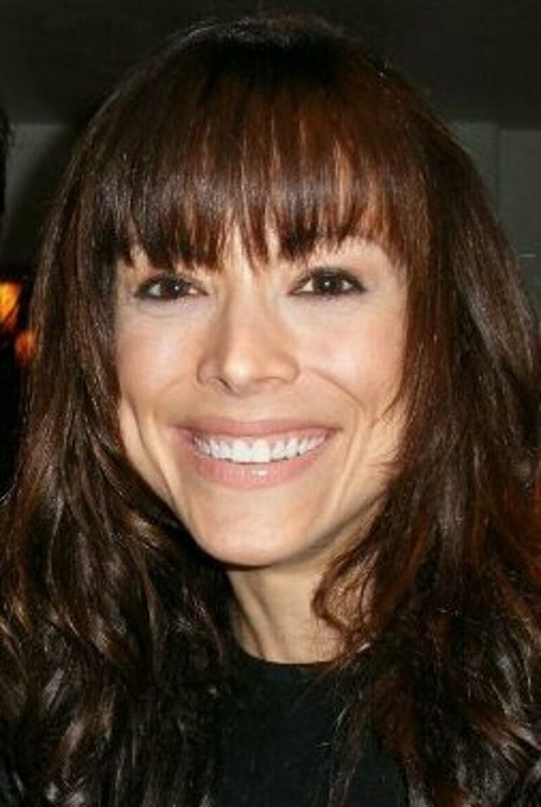 Liz Vassey - Famous Actor