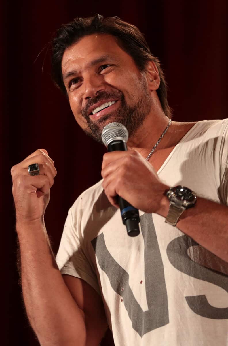 Manu Bennett - Famous Actor