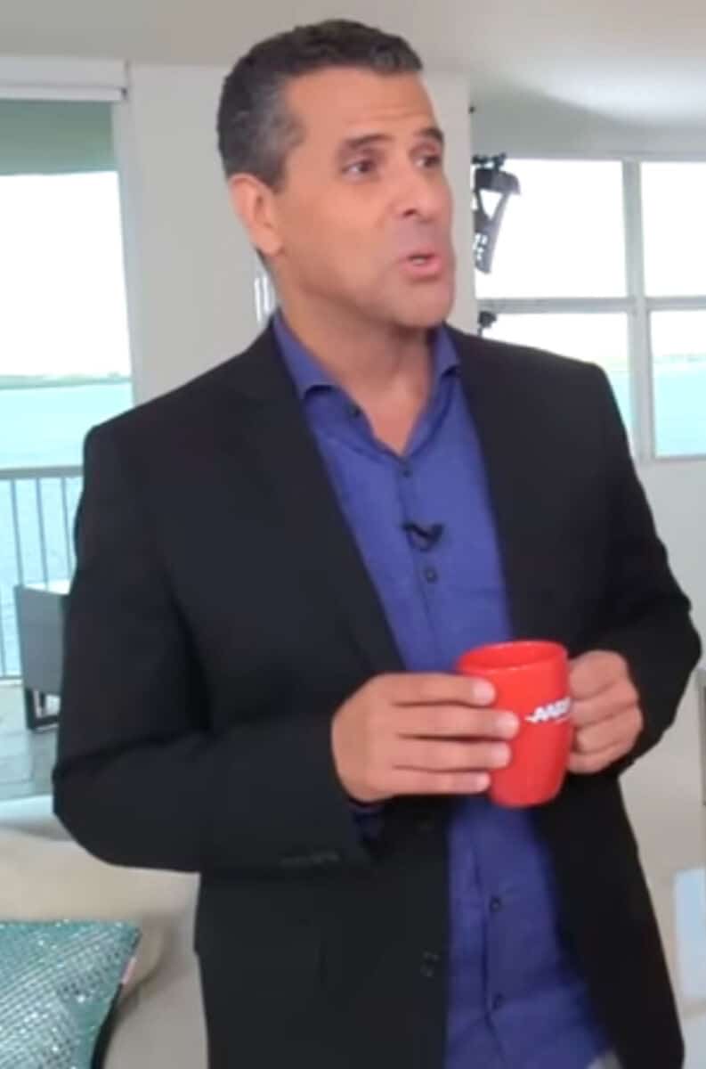 Marco Antonio Regil - Famous Presenter