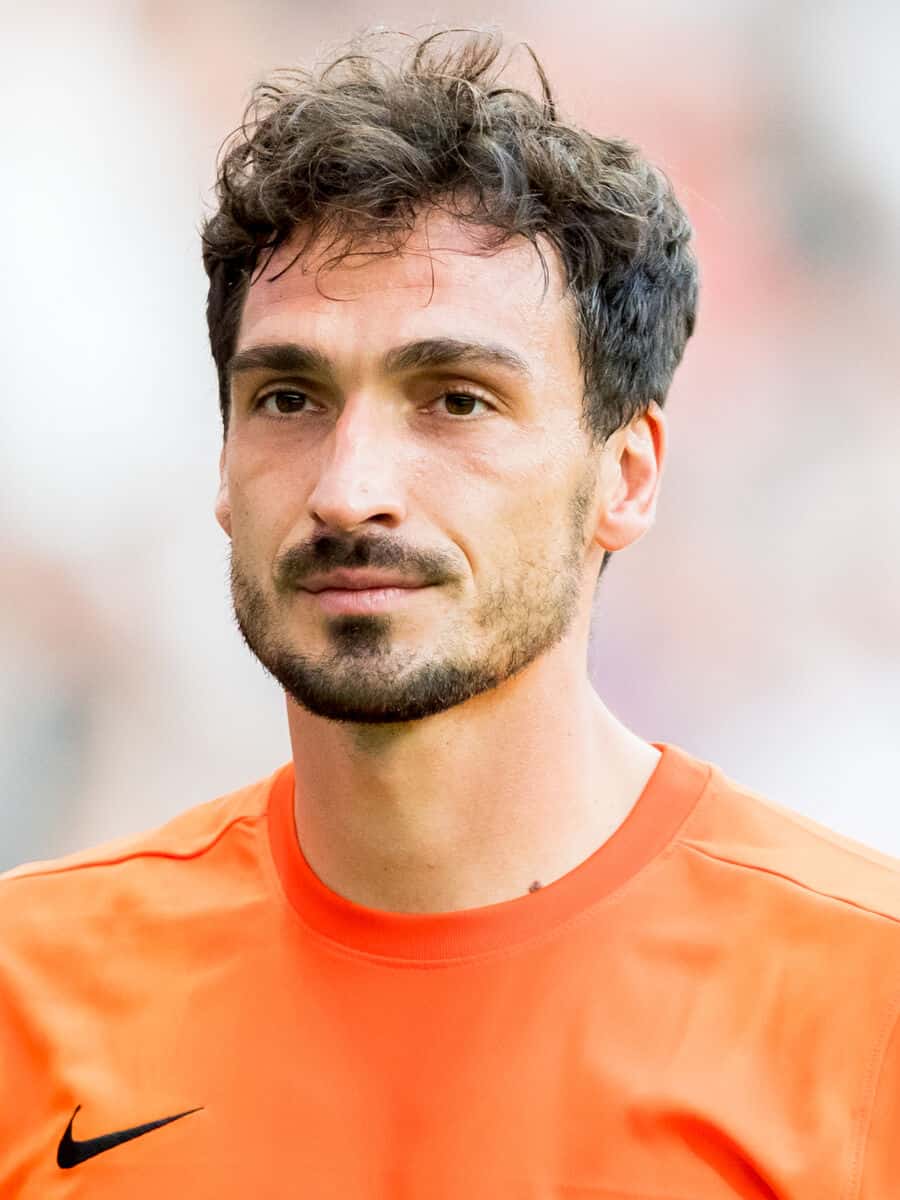 Mats Hummels net worth in Football / Soccer category