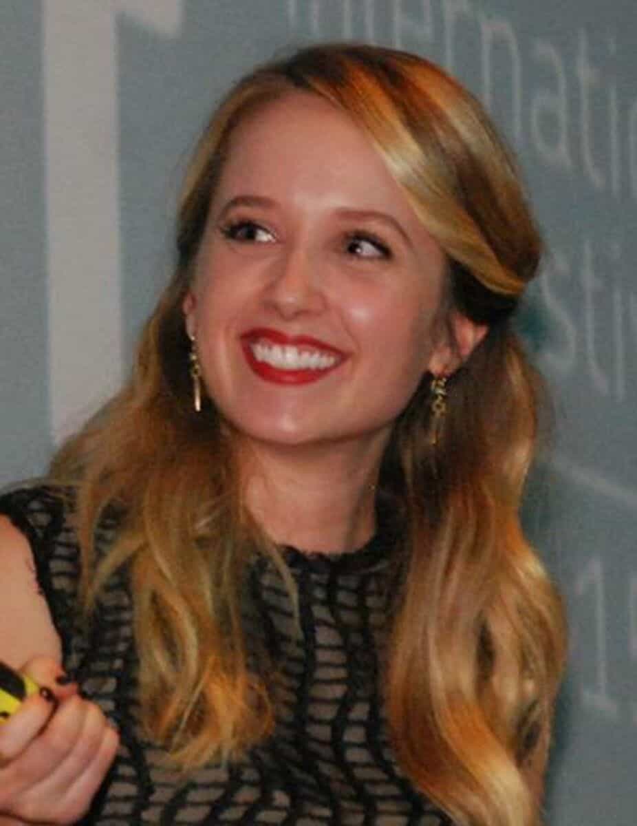 Megan Park - Famous Singer