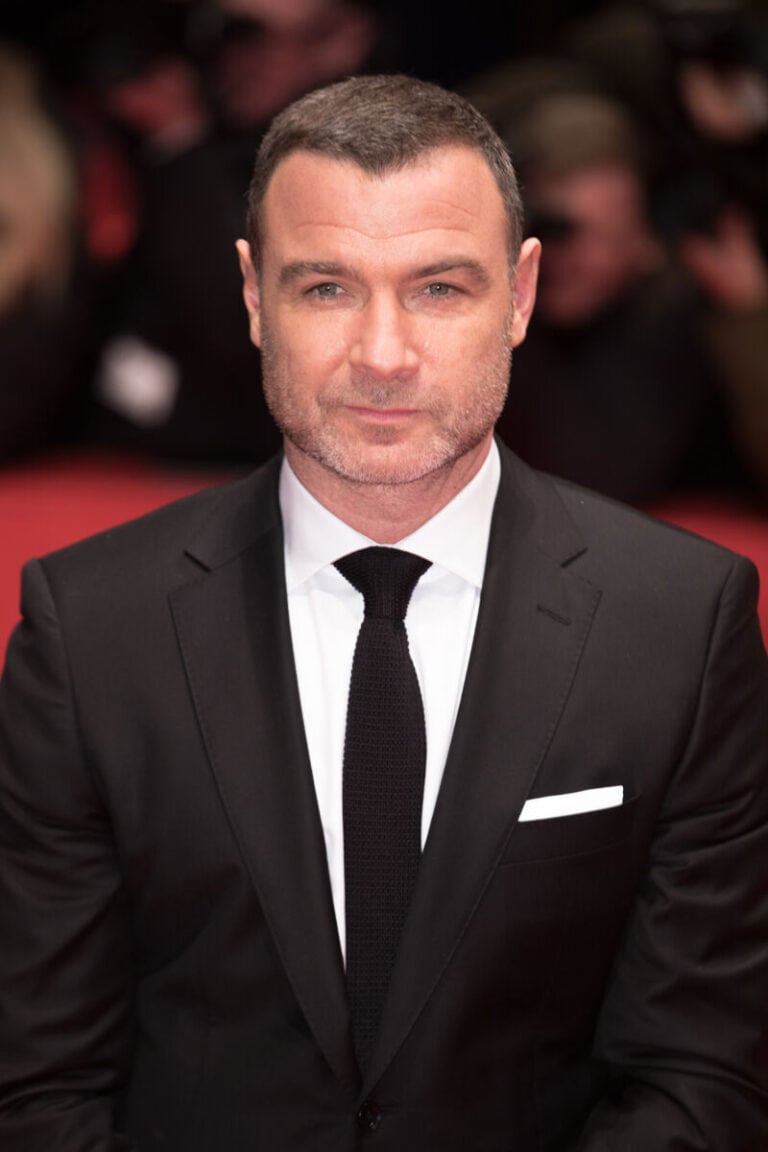 Liev Schreiber - Famous Screenwriter