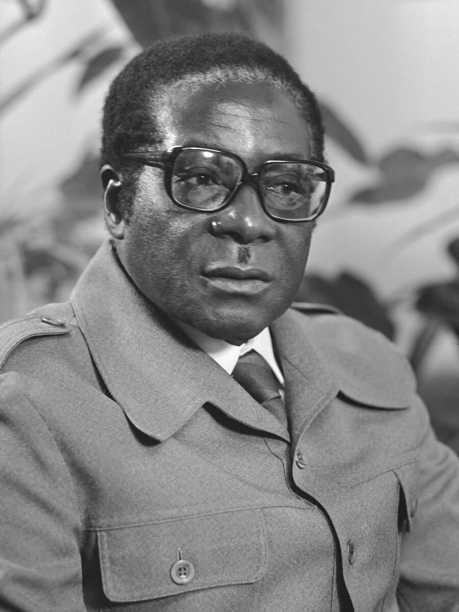 Robert Mugabe - Famous Politician