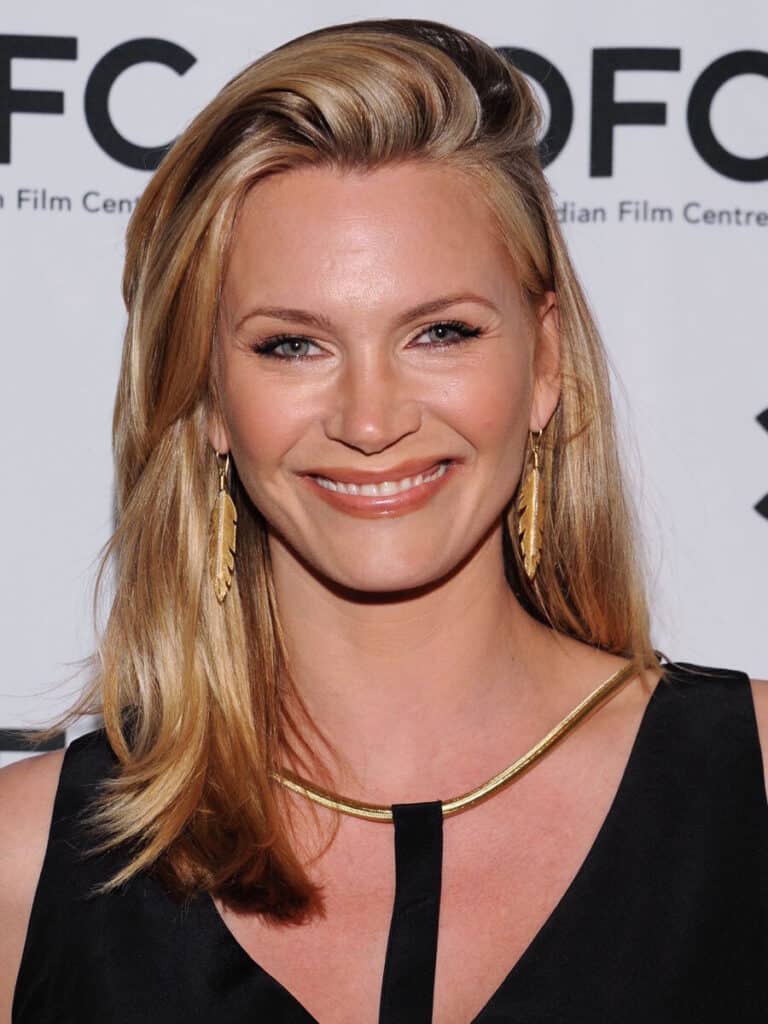 Natasha Henstridge - Famous Actor
