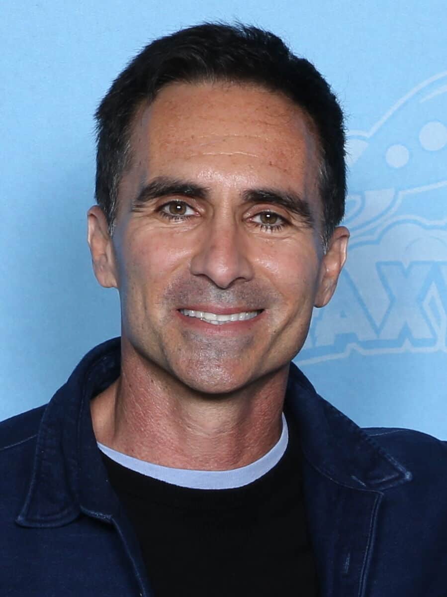 Nestor Carbonell - Famous Voice Actor