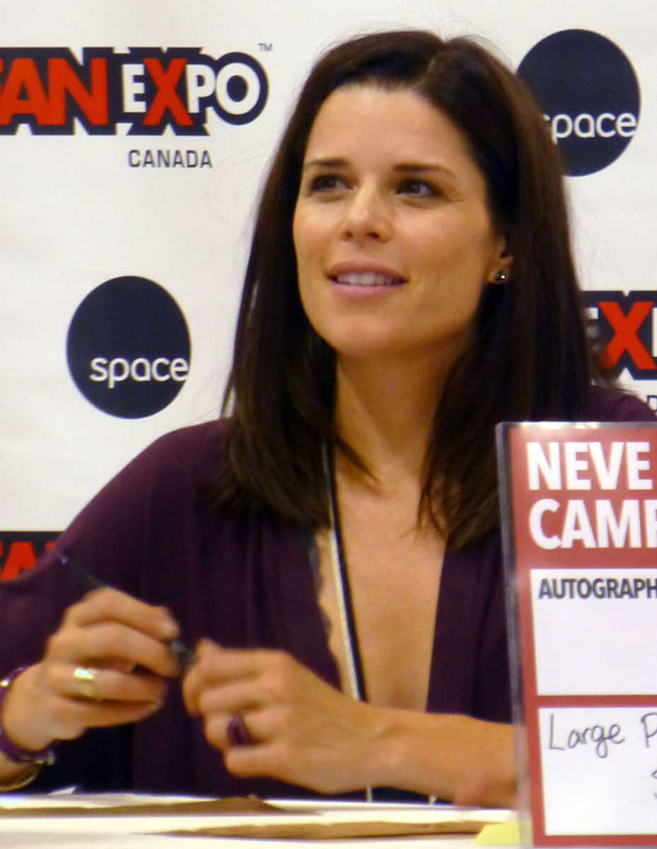 Neve Campbell - Famous Actor