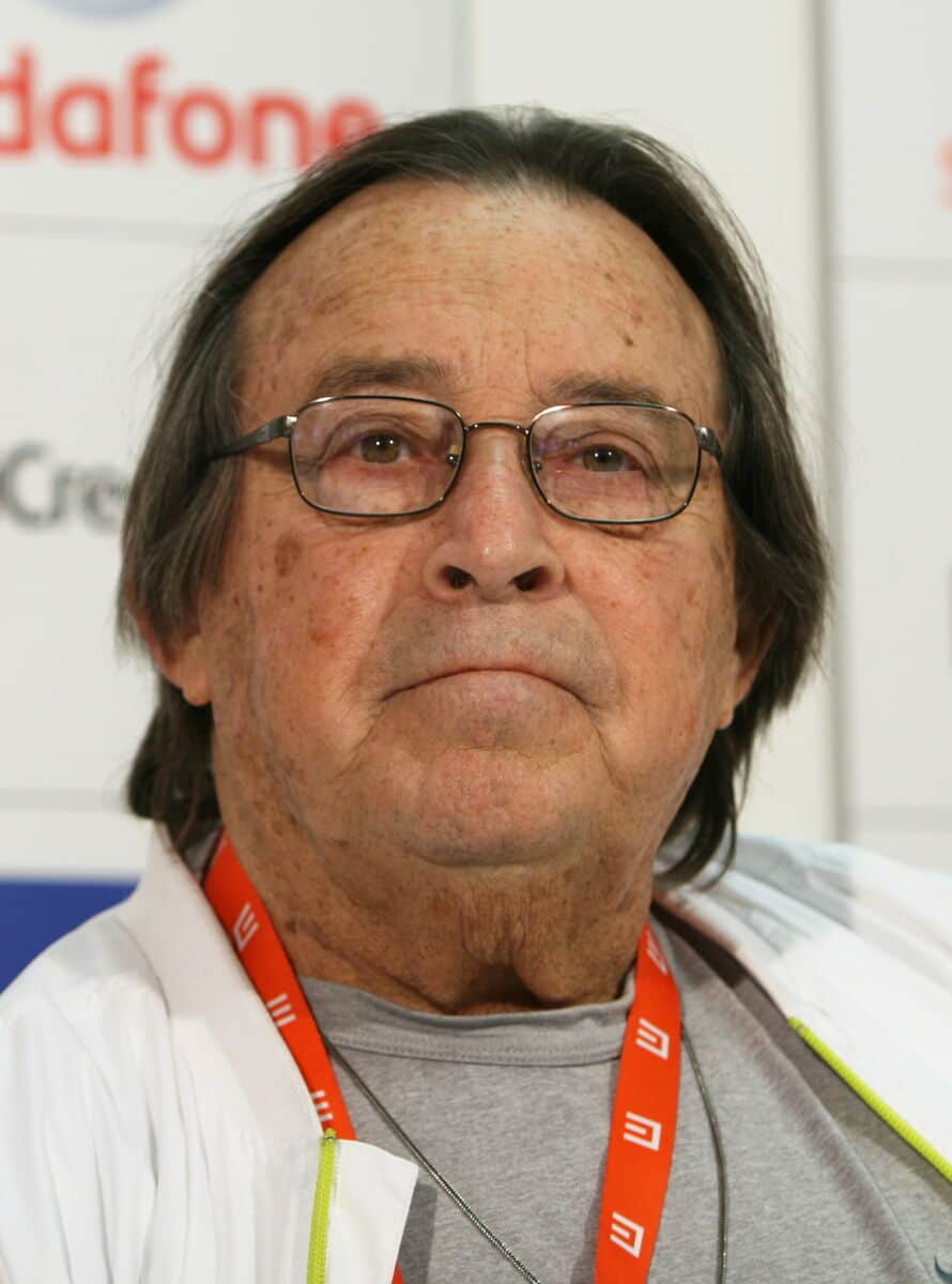 Paul Mazursky - Famous Voice Actor