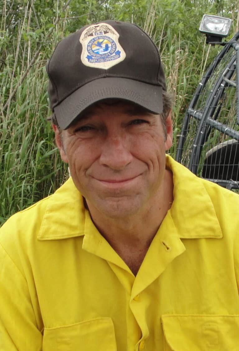 Mike Rowe - Famous Activist