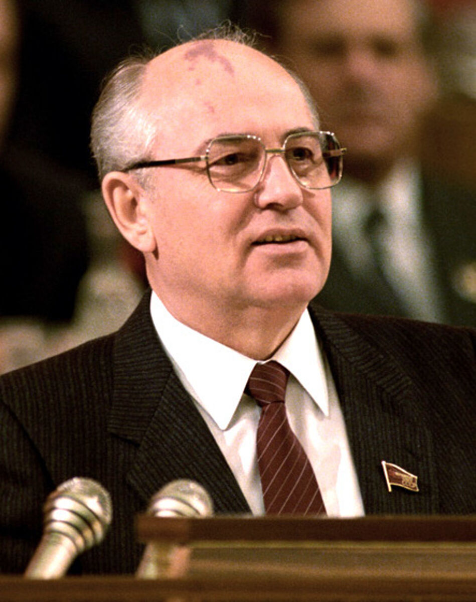 Mikhail Gorbachev net worth in Politicians category
