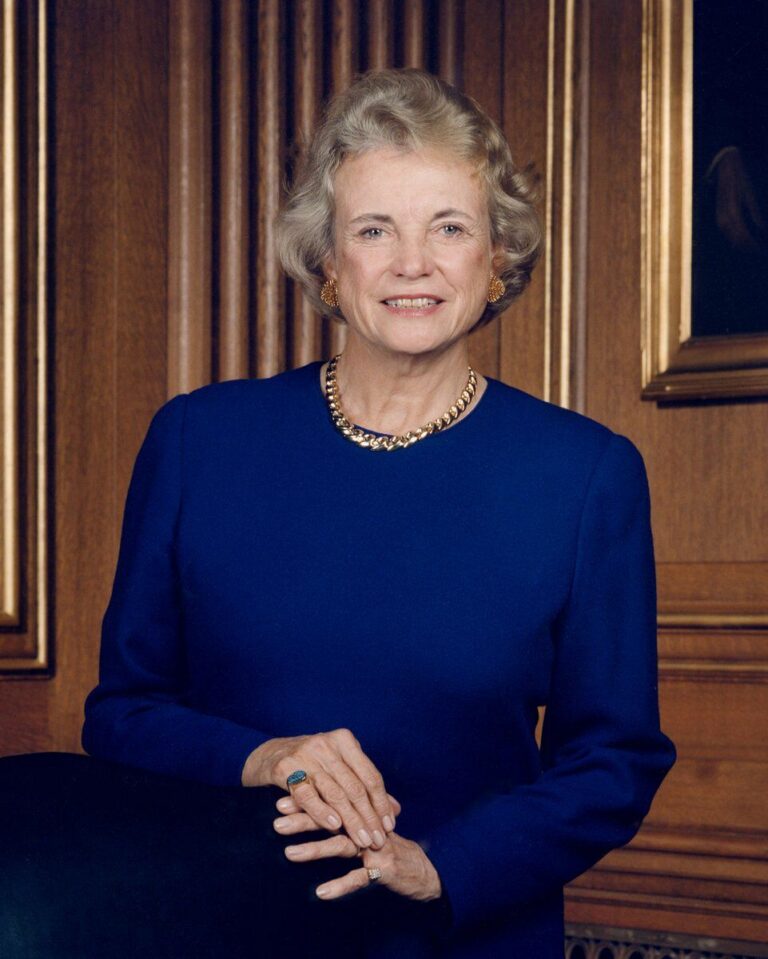 Sandra Day O'Connor Net Worth, spouse, young children, awards, movies