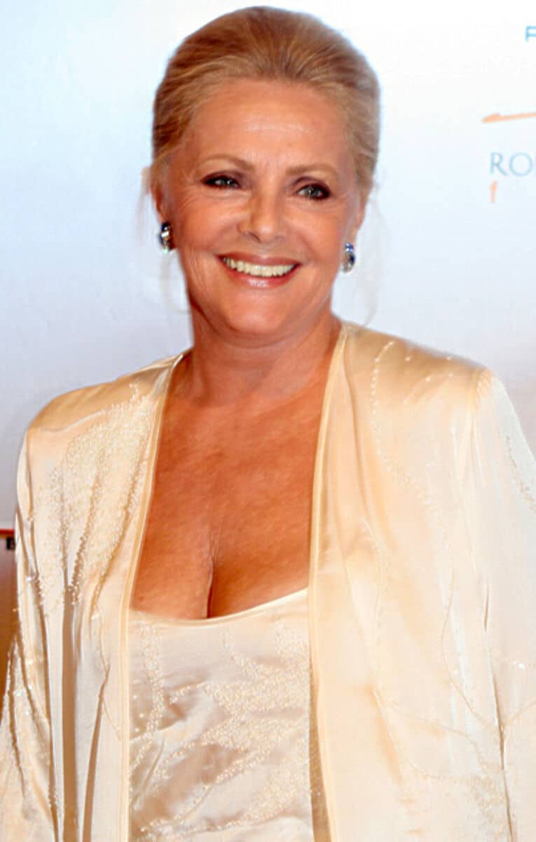 Virna Lisi - Famous Actor