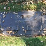 Walter Brennan - Famous Actor