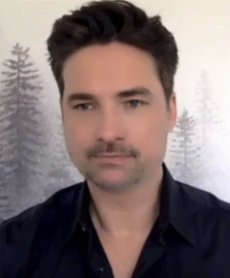 Warren Christie - Famous Actor