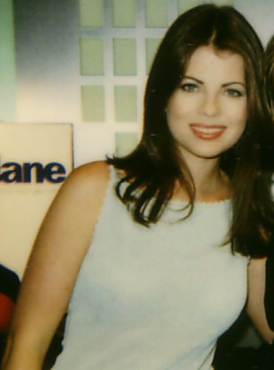 Yasmine Bleeth - Famous Actor