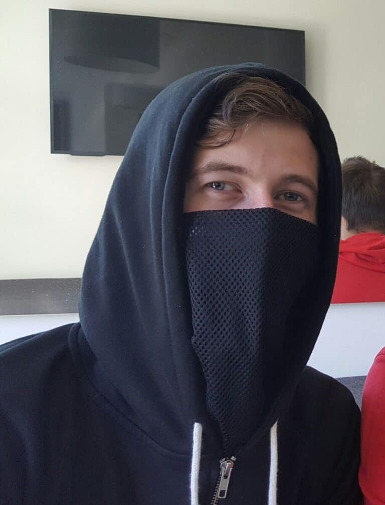 Alan Walker Net Worth, spouse, young children, awards, movies Famous