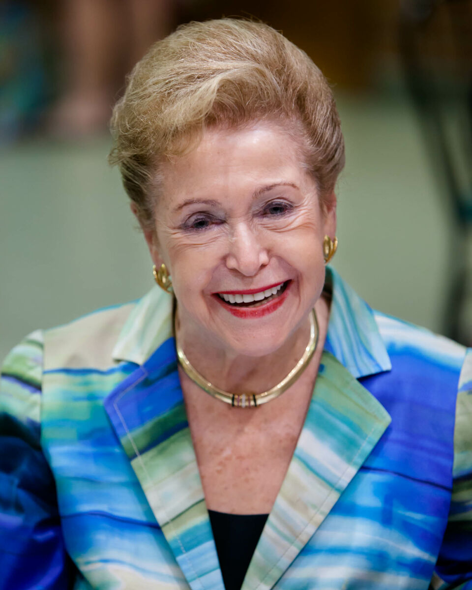 Mary Higgins Clark net worth in Authors category