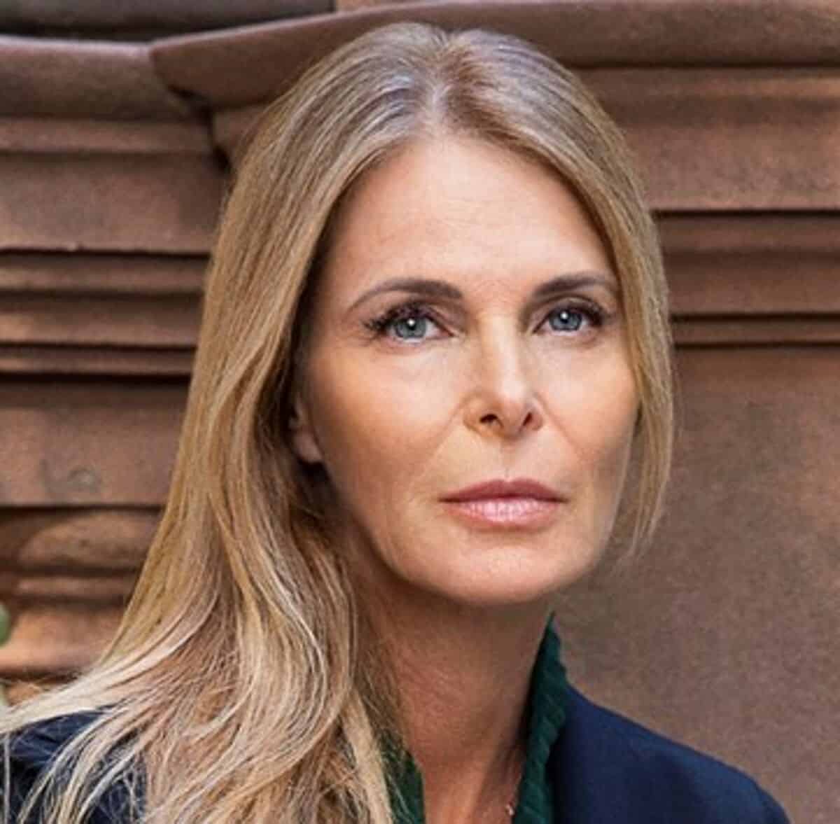 Catherine Oxenberg net worth in Politicians category