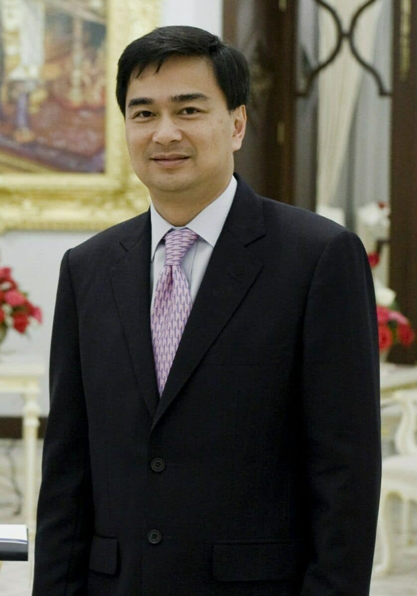 Abhisit Vejjajiva - Famous Politician
