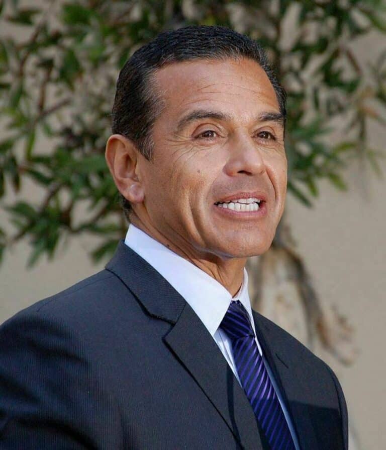 Antonio Villaraigosa - Famous Politician