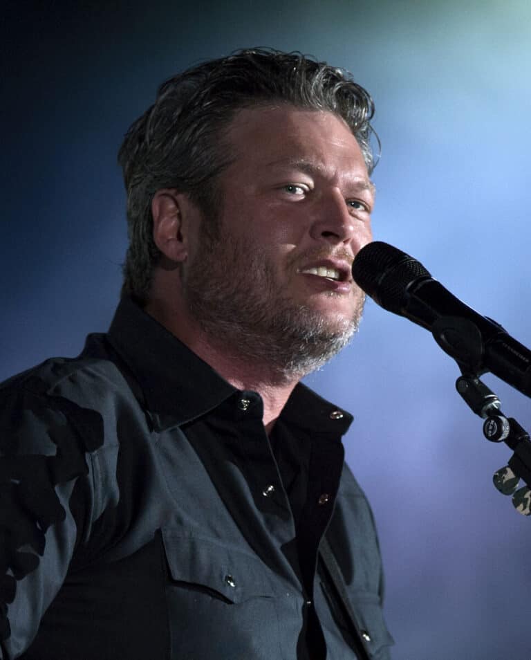 Blake Shelton - Famous Singer