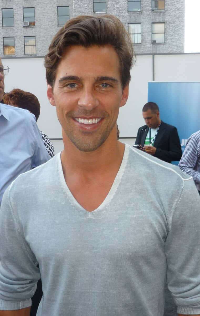 Madison Hildebrand net worth in Business category