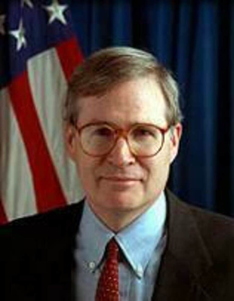 Stephen Hadley - Famous Republican