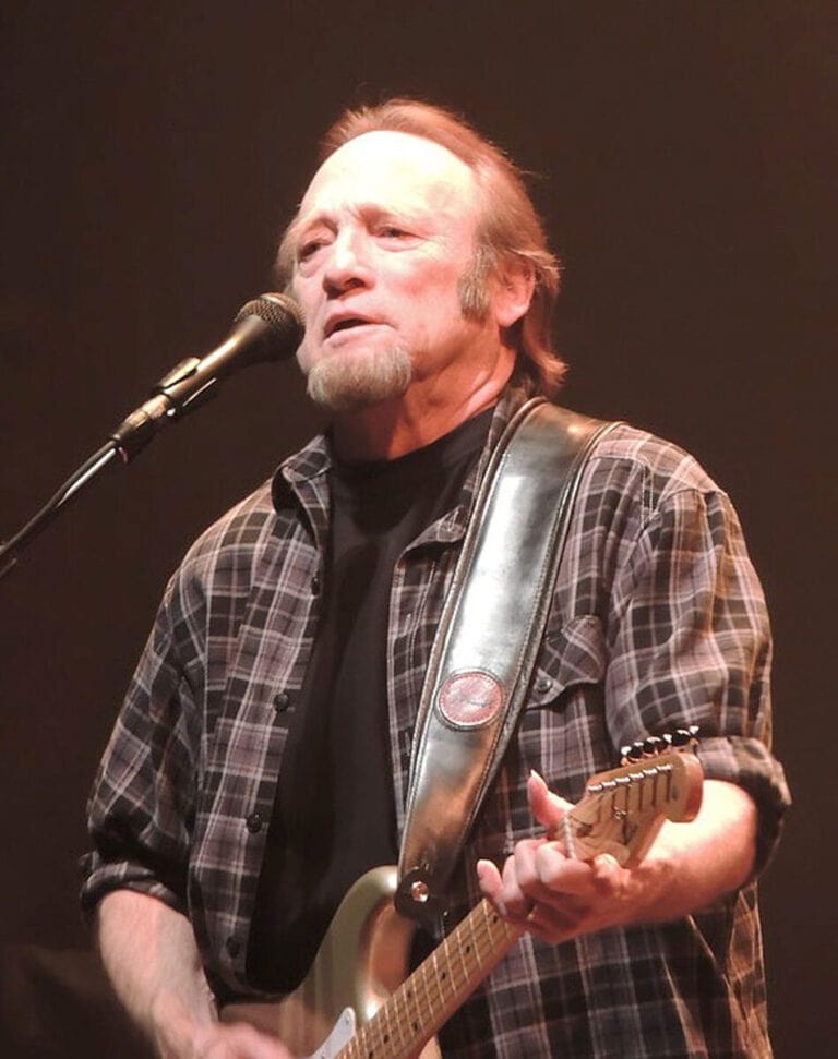 Stephen Stills Net Worth, spouse, young children, awards, movies