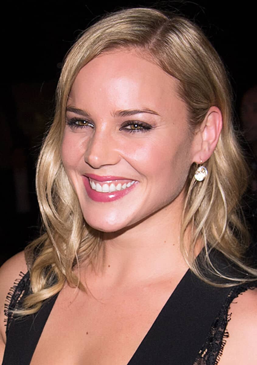 Abbie Cornish Net Worth, spouse, young children, awards, movies ...