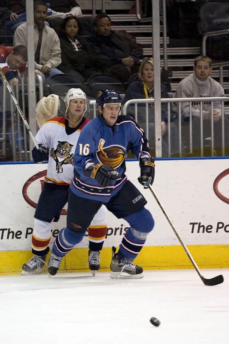 Bobby Holík - Famous Ice Hockey Player