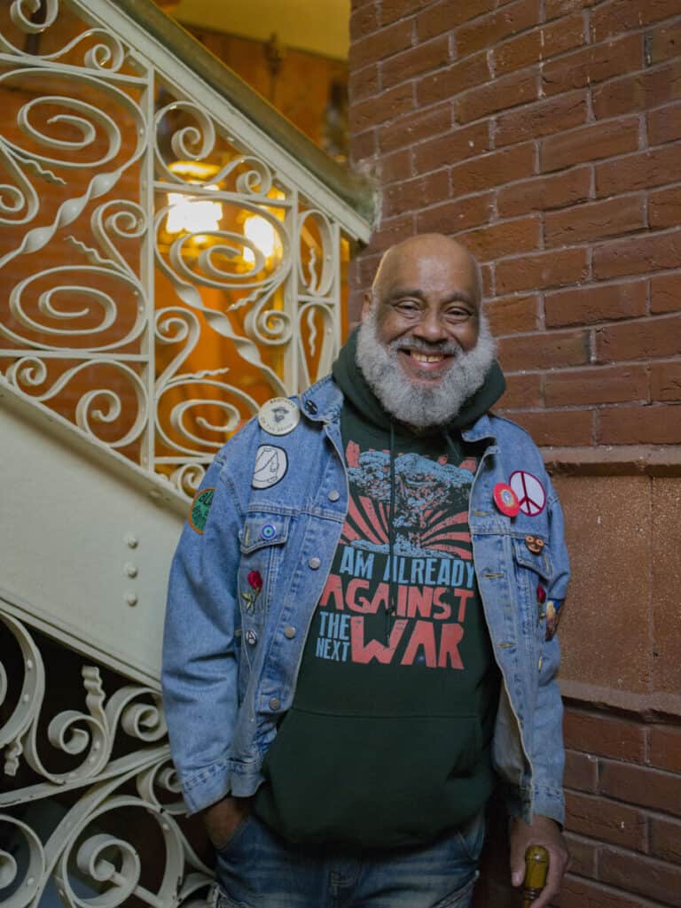 Daniel Simmons, Jr. - Famous Writer