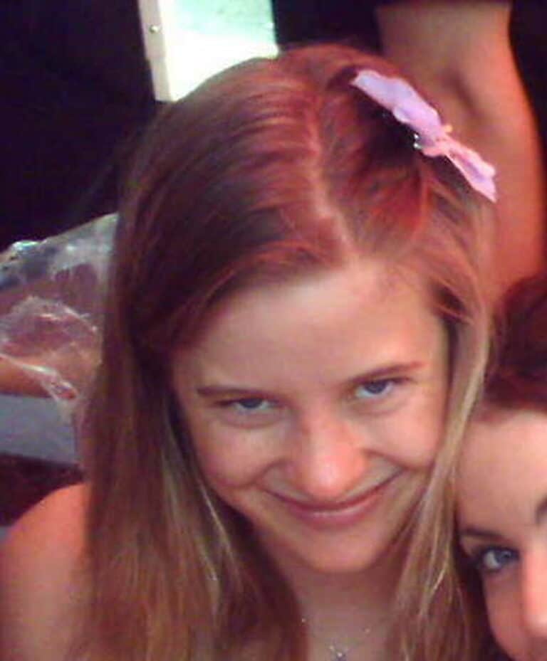 Hannah Teter - Famous Snowboarder