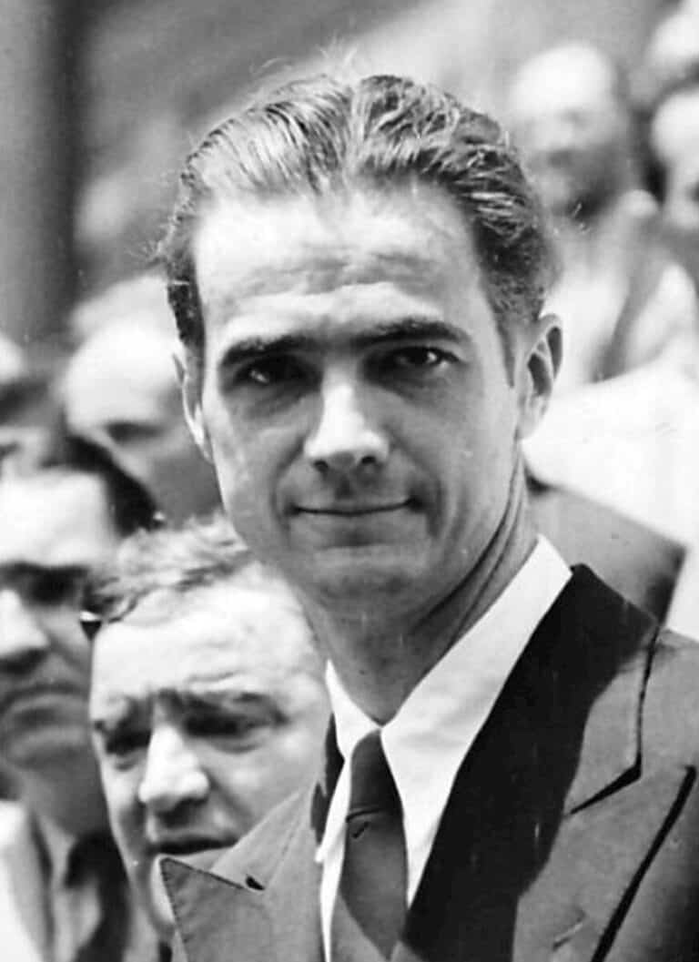 Howard Hughes - Famous Philanthropist