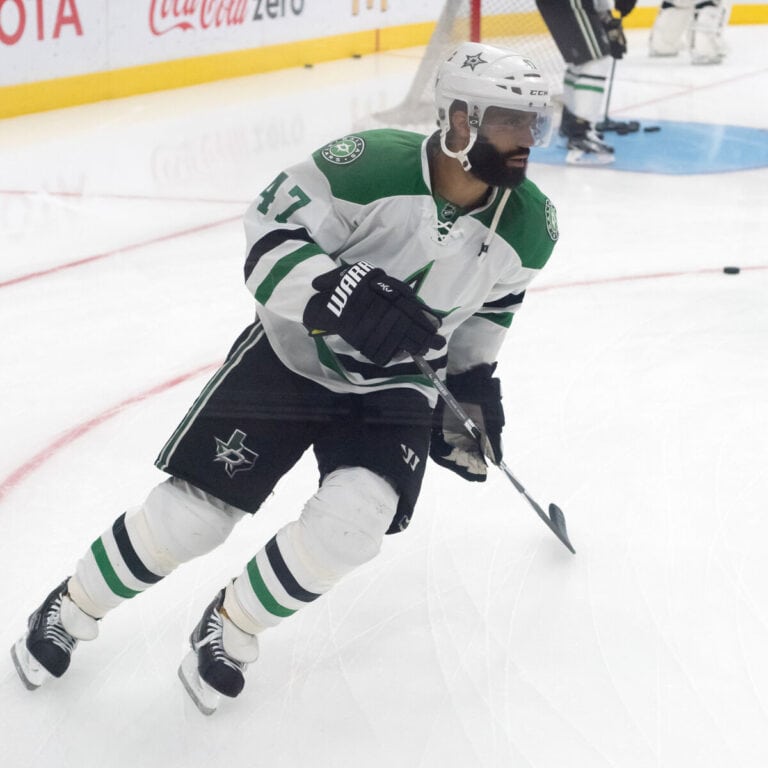 Johnny Oduya - Famous Athlete
