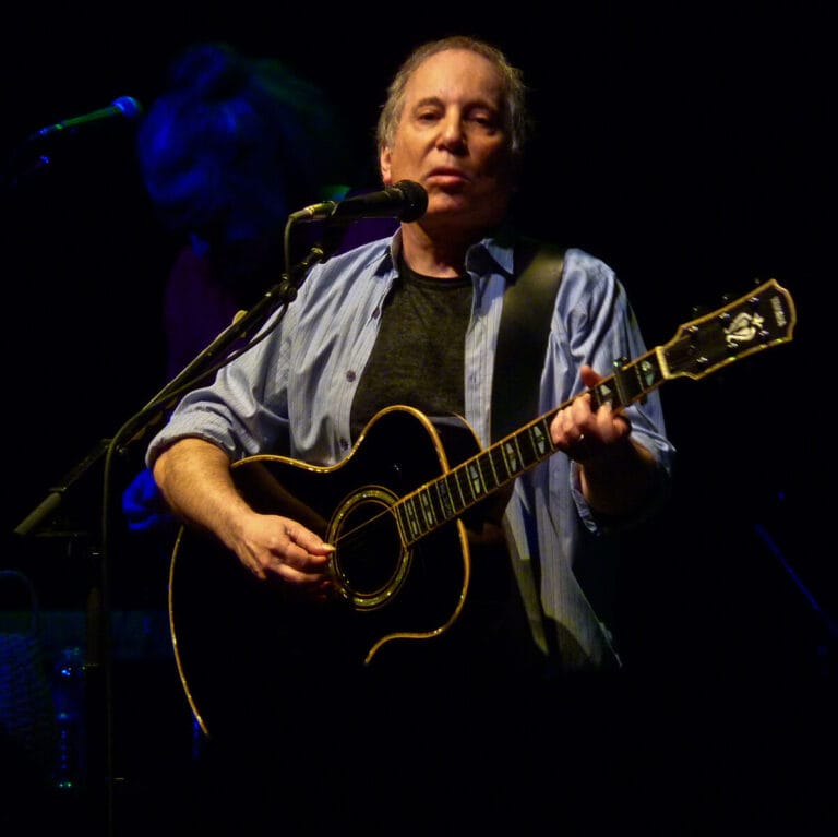 Paul Simon - Famous Musician