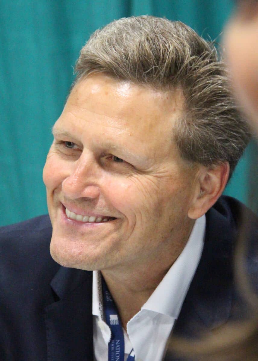 David Baldacci Net Worth, spouse, young children, awards, movies