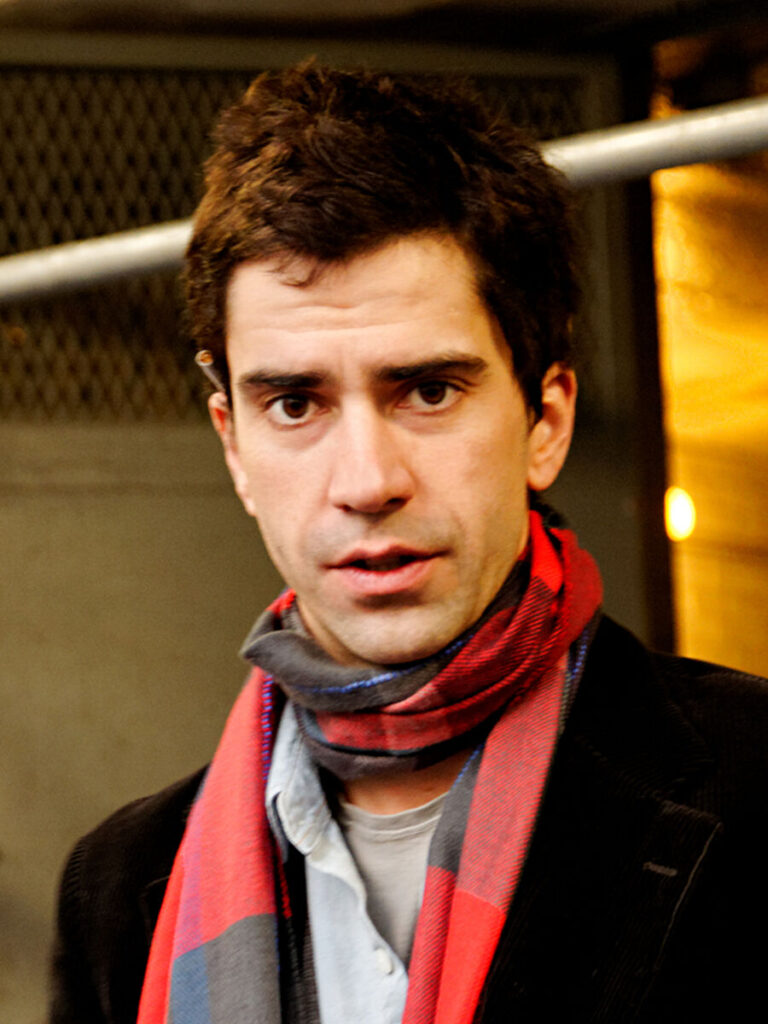 Hamish Linklater - Famous Actor