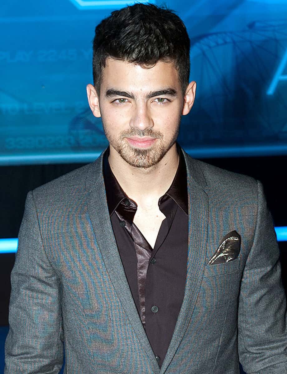 Joe Jonas Net Worth, spouse, young children, awards, movies Famous