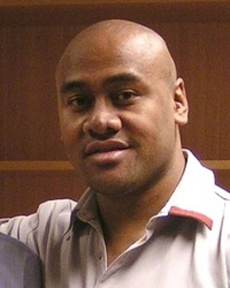 Jonah Lomu - Famous Rugby Player