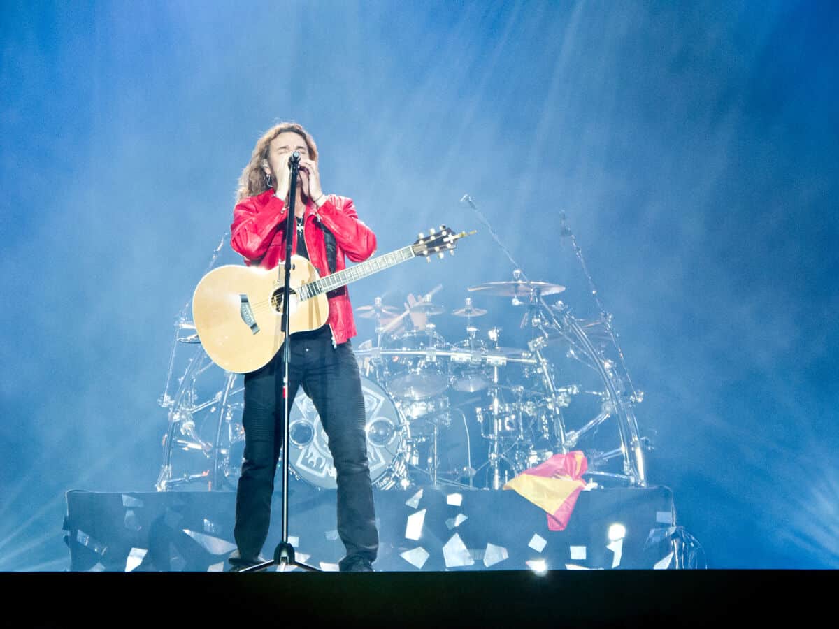 Fher Olvera Net Worth Details, Personal Info