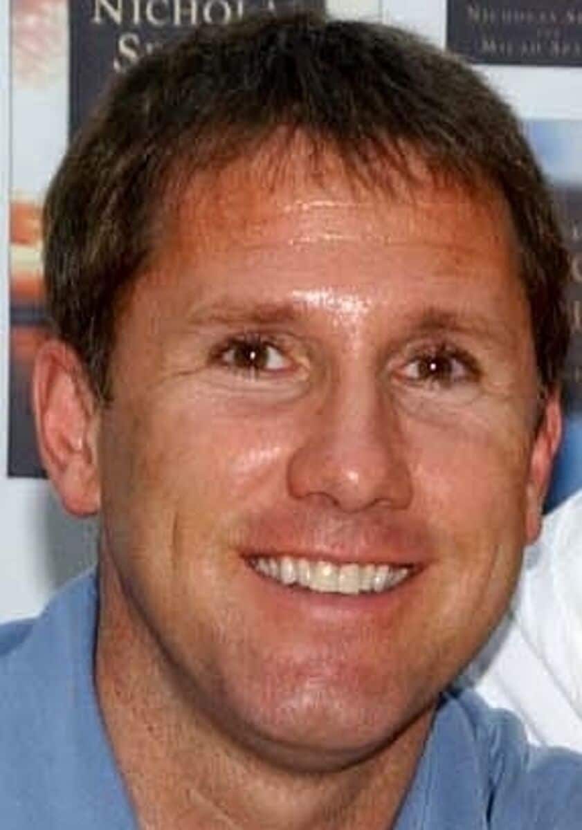 Nicholas Sparks net worth in Authors category
