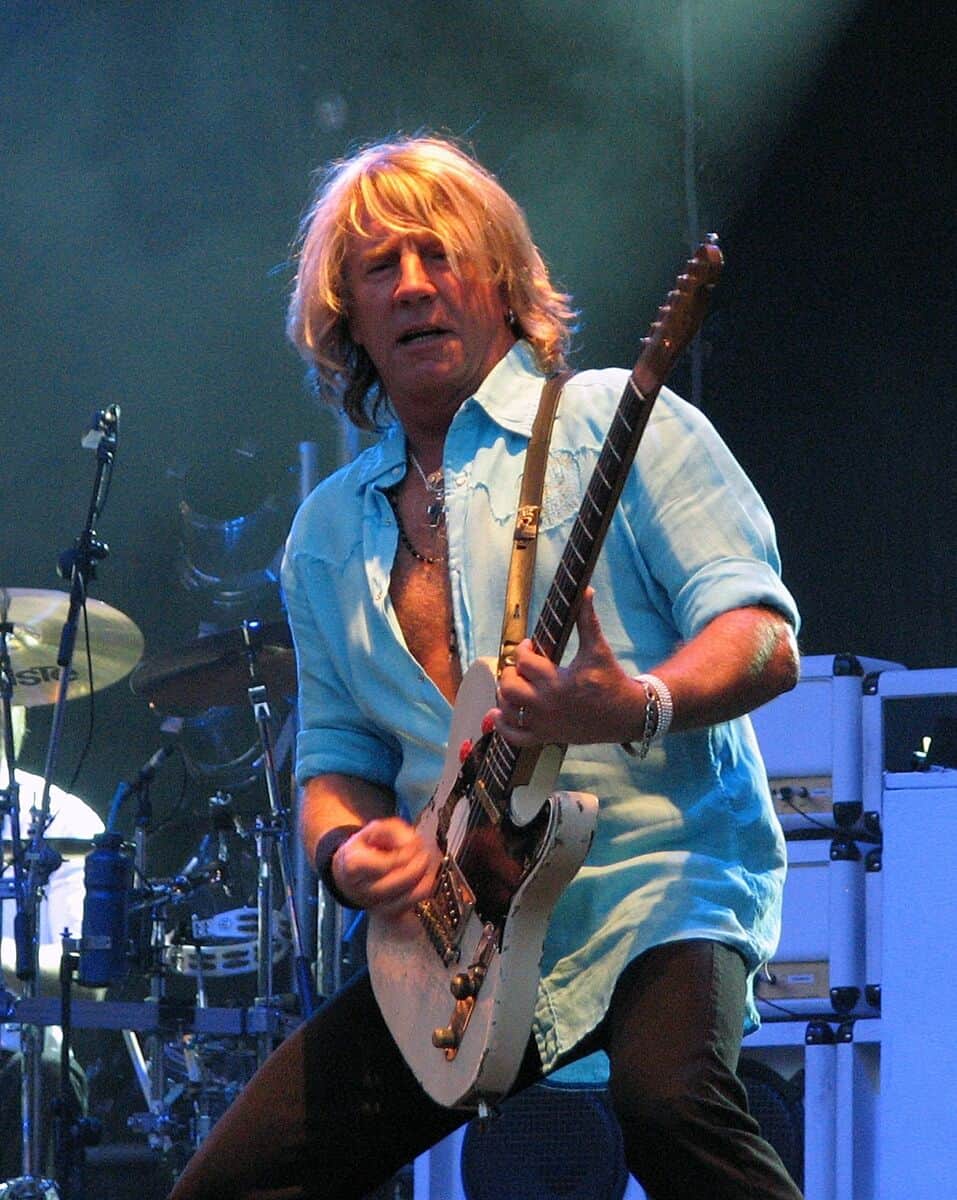 Rick Parfitt Net Worth, spouse, young children, awards, movies - Famous ...