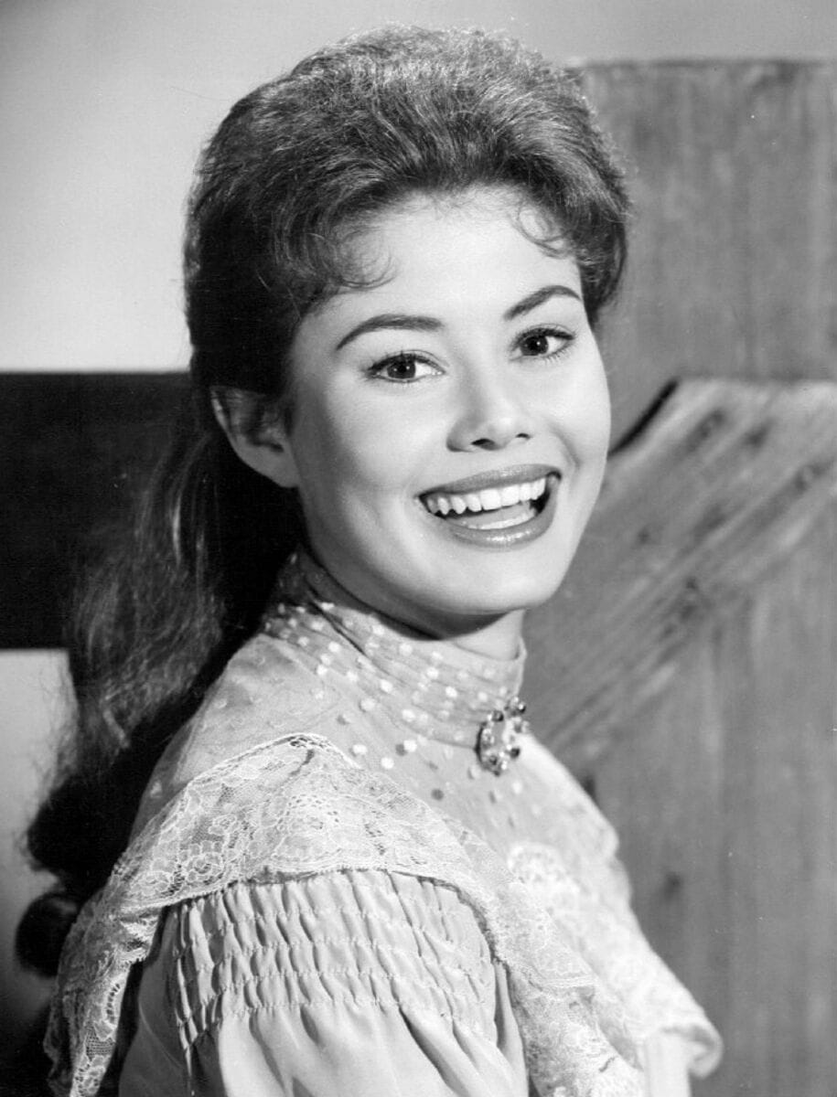 Roberta Shore Net Worth Details, Personal Info