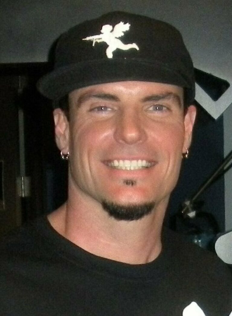 Vanilla Ice Net Worth, spouse, young children, awards, movies - Famous ...