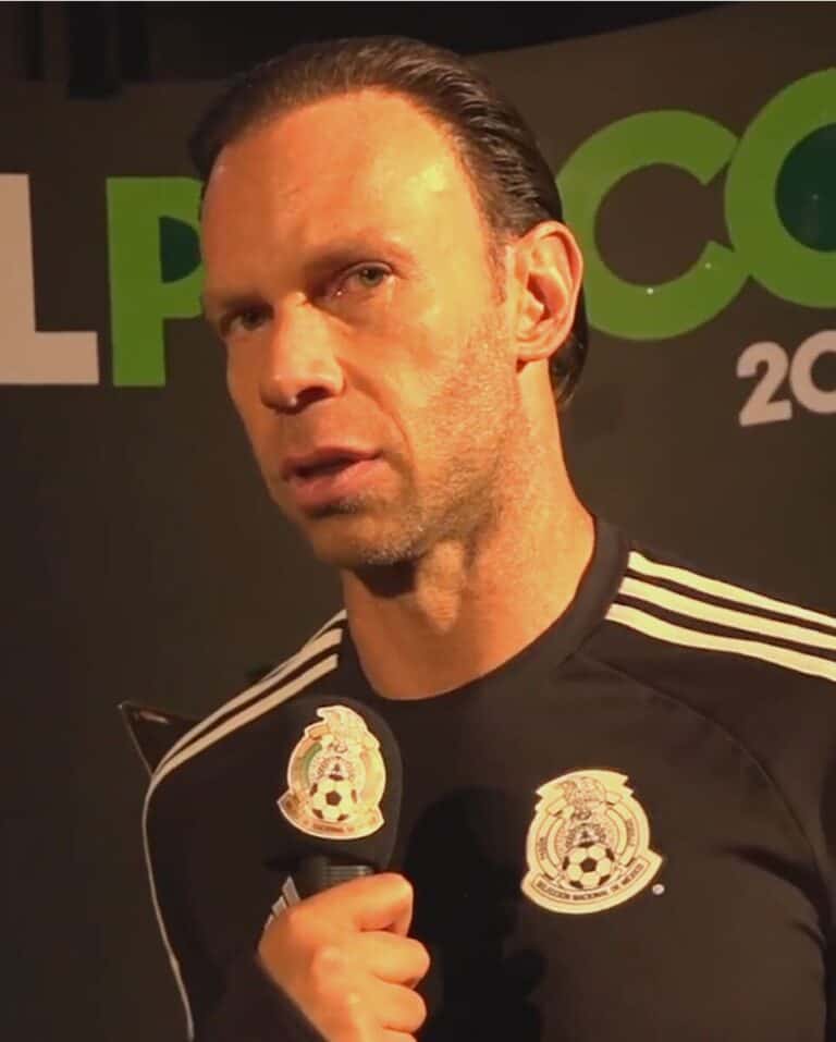 Luis Roberto Alves - Famous Football Player